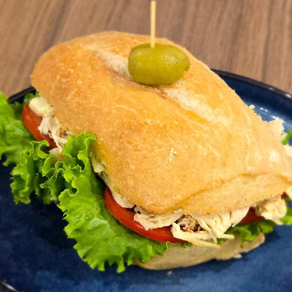 Sandwich de pollo